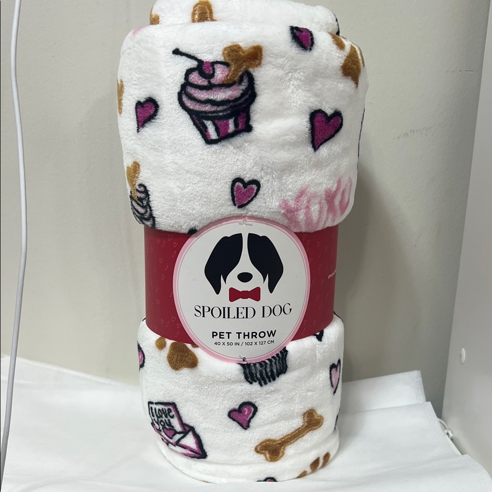 Spoiled Dog Pet Throw Blanket New 40 x 50 inches